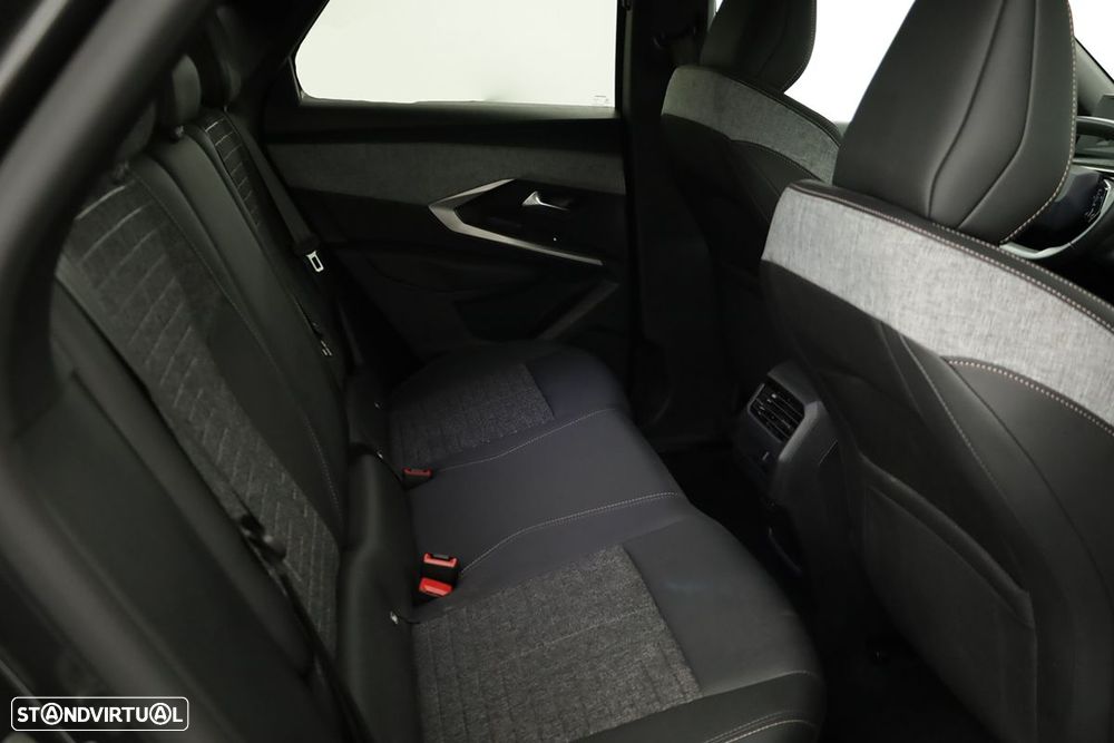 Peugeot 3008 1.2 Hybrid Allure e-DCS6 - 22