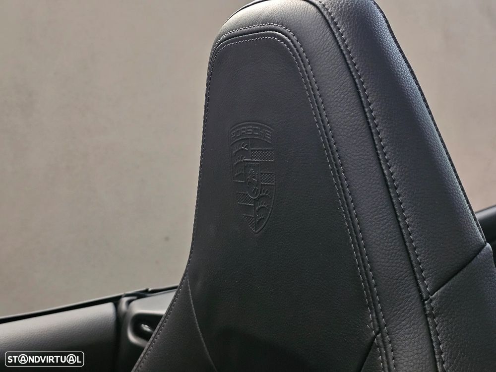 Porsche 911 (992) Carrera PDK - 36