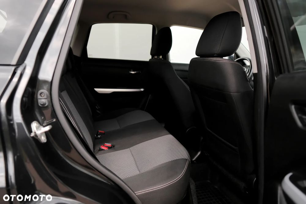 Suzuki Vitara 1.6 Comfort 2WD - 22