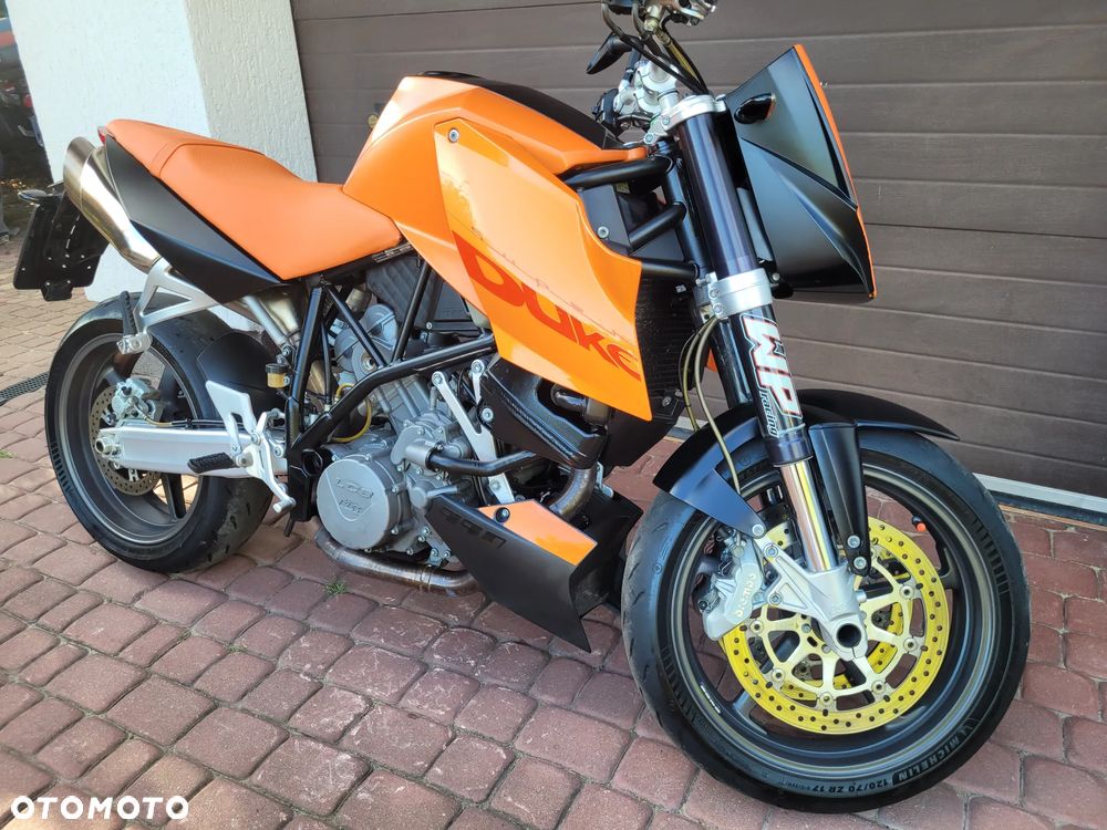 KTM Super Duke - 15