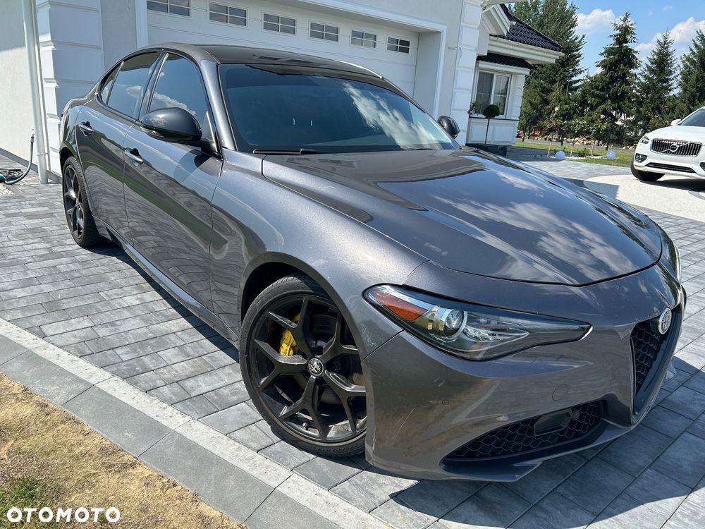Alfa Romeo Giulia 2.0 Turbo TI Q4 - 14