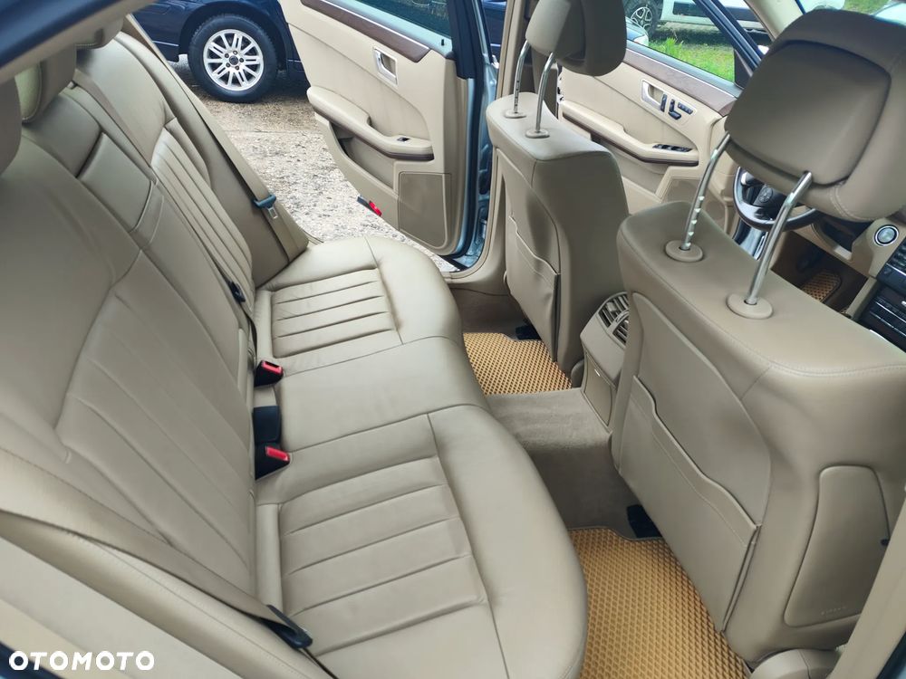 Mercedes-Benz Klasa E 350 CDI 4-Matic - 26