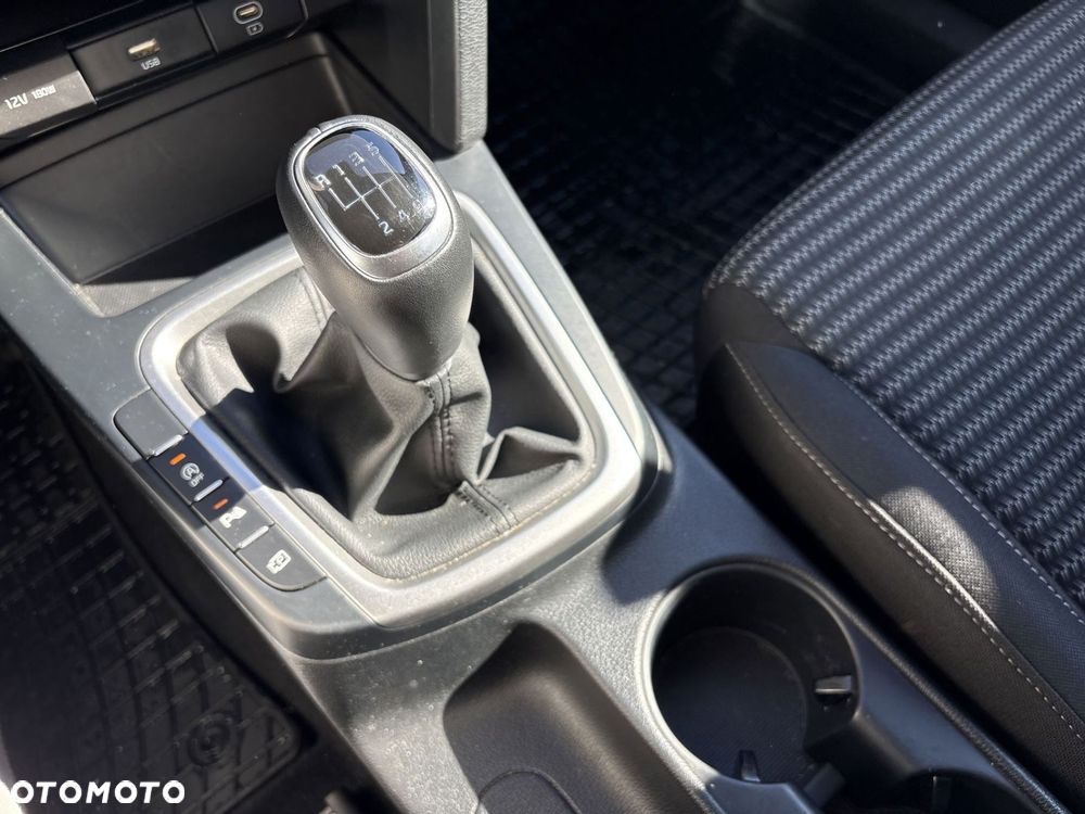 Kia Ceed - 15