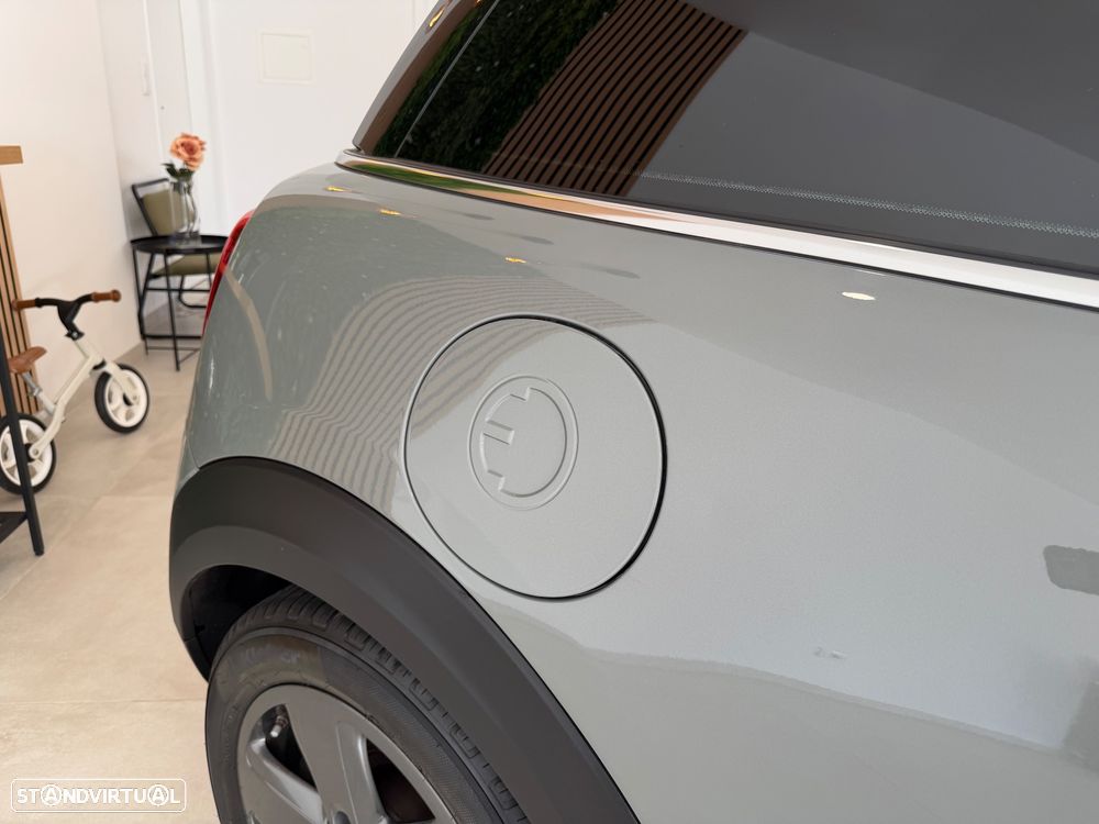 MINI 3 Portas Cooper SE Essential - 10