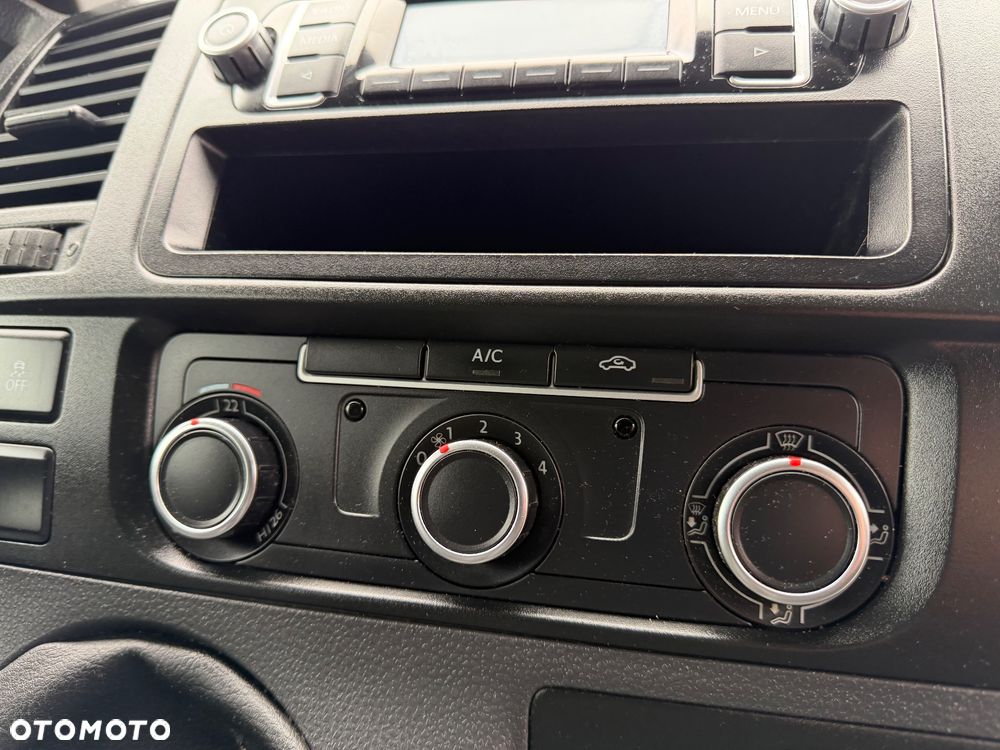 Volkswagen Transporter - 11