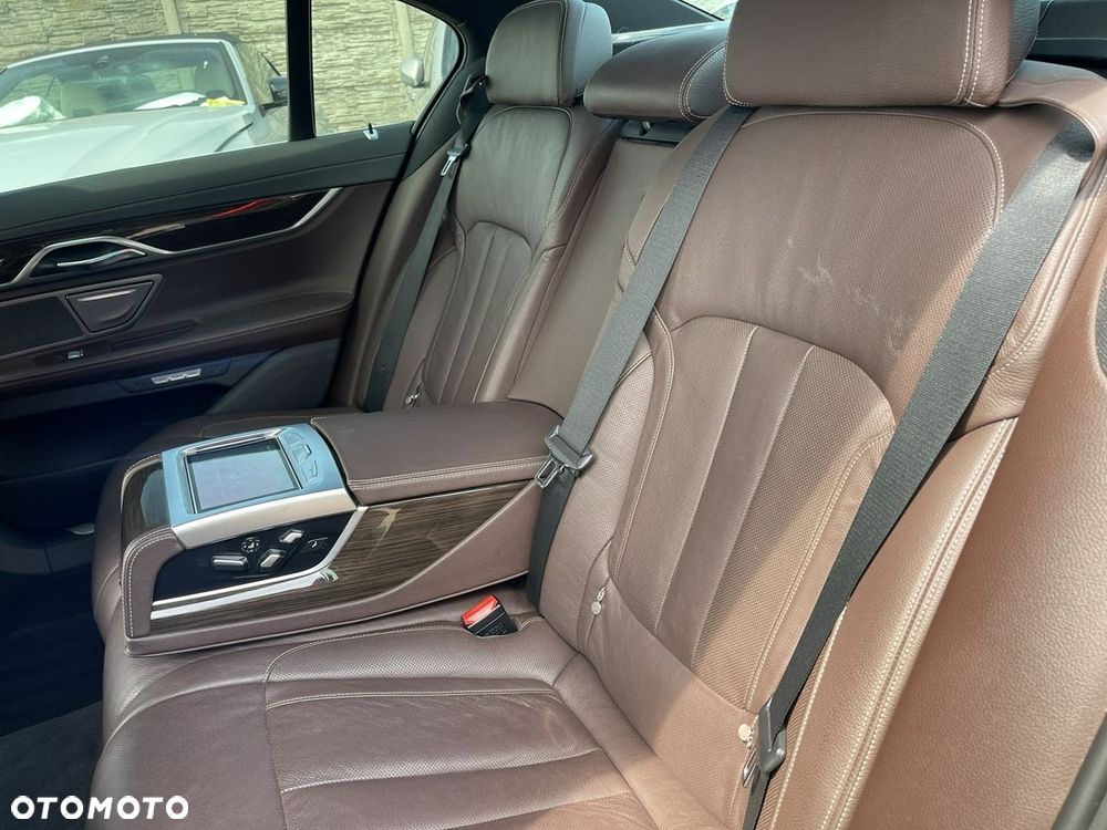 BMW Seria 7 730d xDrive - 10
