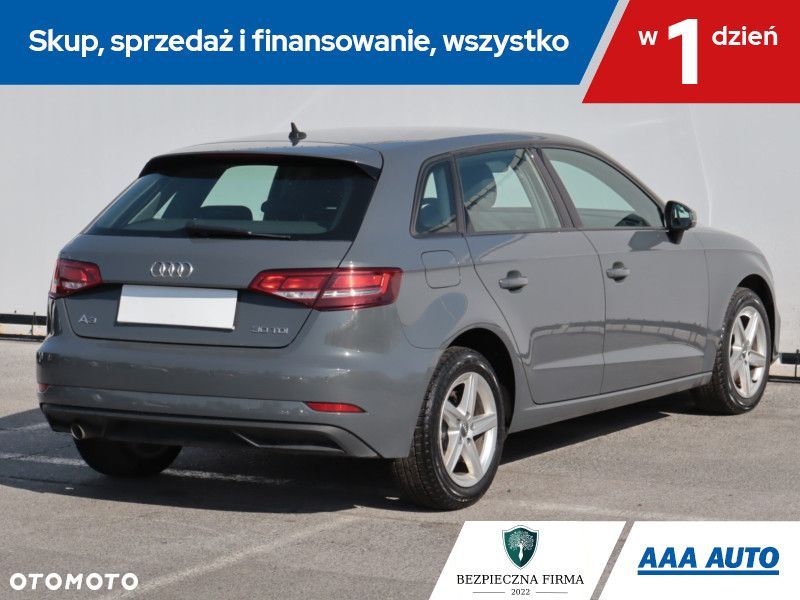 Audi A3 Sportback - 6