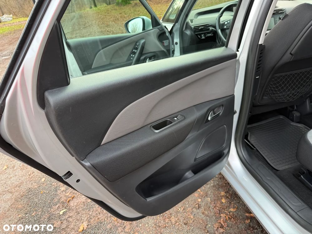 Citroën C4 Picasso e-HDi 115 Attraction - 14