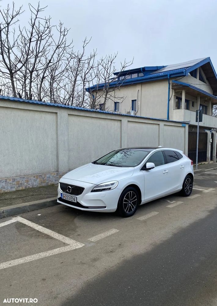 Volvo V40 D3 Geartronic Inscription - 1