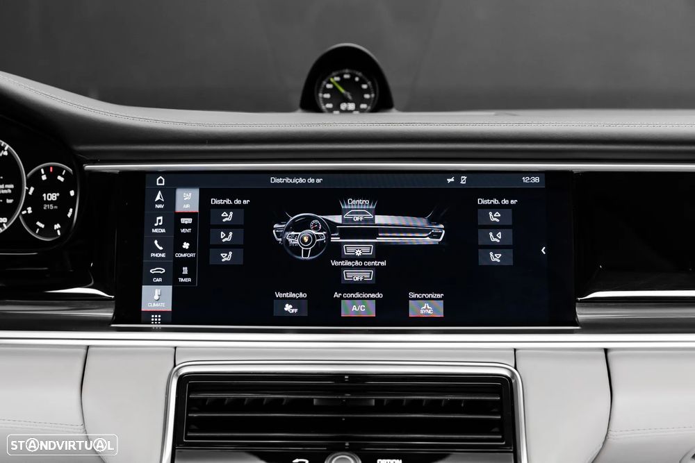 Porsche Panamera Sport Turismo 4 E-Hybrid - 42