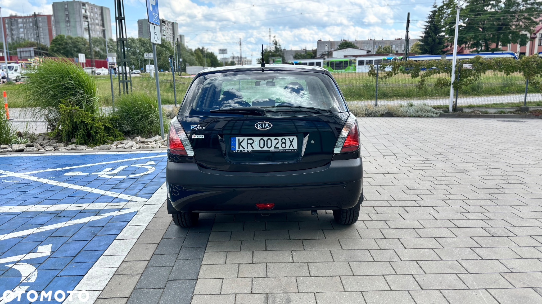 Kia Rio 1.4 Comfort - 4