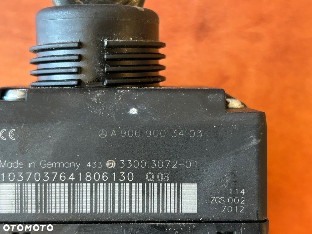 MERCEDES W906 STACYJKA KLUCZYK A9069003403 - 4