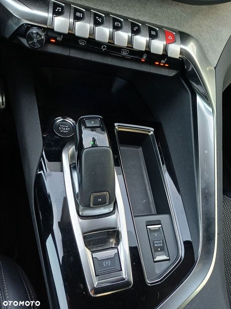 Peugeot 3008 1.5 BlueHDi GT Pack S&S EAT8 - 12