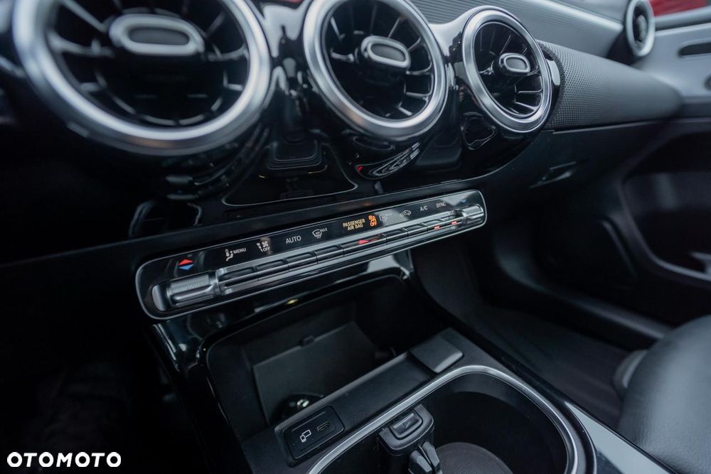 Mercedes-Benz Klasa A 220 4Matic 7G-DCT Style - 11