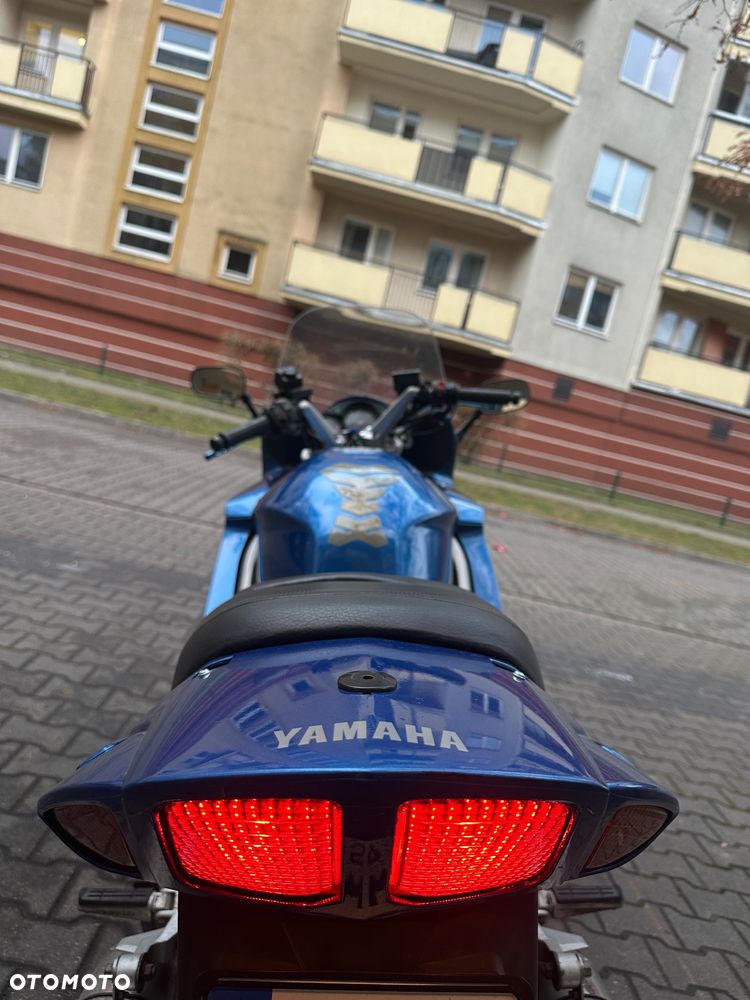 Yamaha FJR - 4