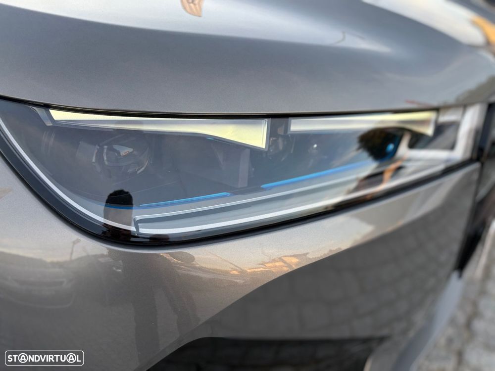 BMW iX xDrive 40 Pack Desportivo - 11