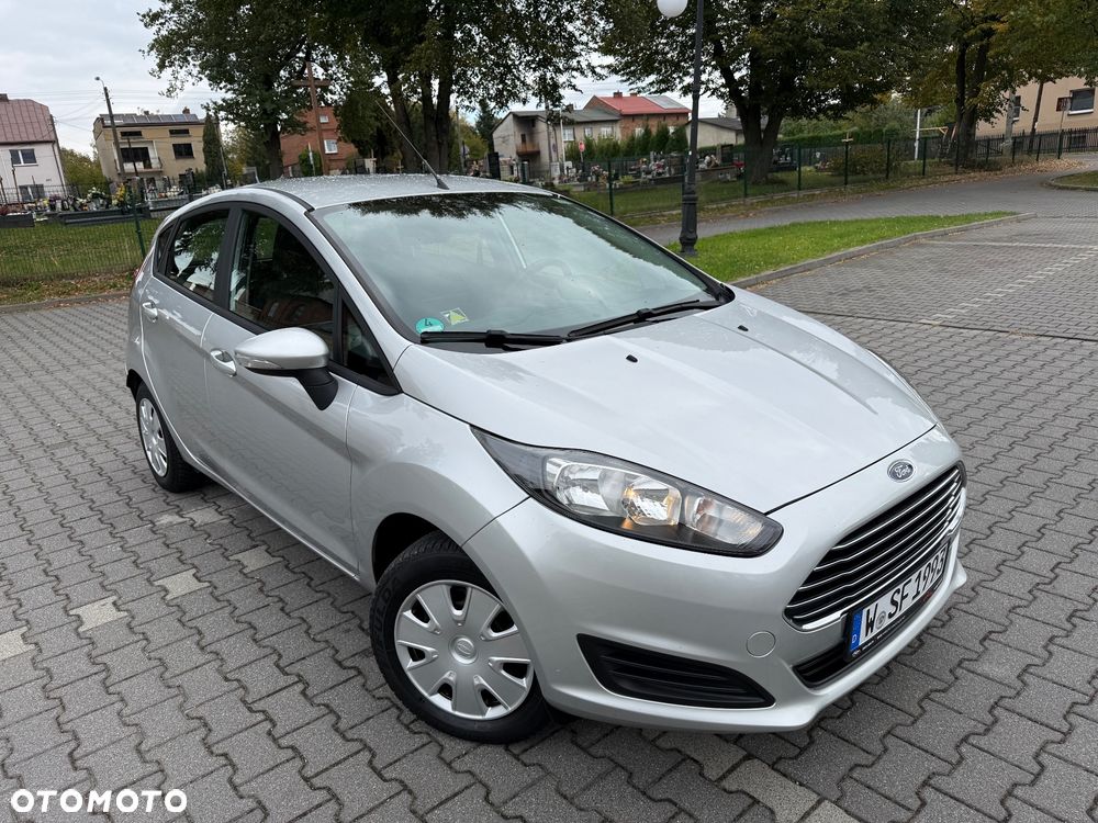 Ford Fiesta - 12