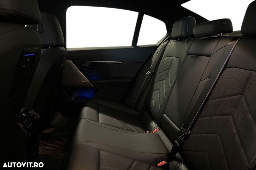 BMW i5 M60 - 18