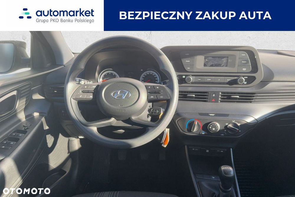 Hyundai i20 1.2 Pure - 12