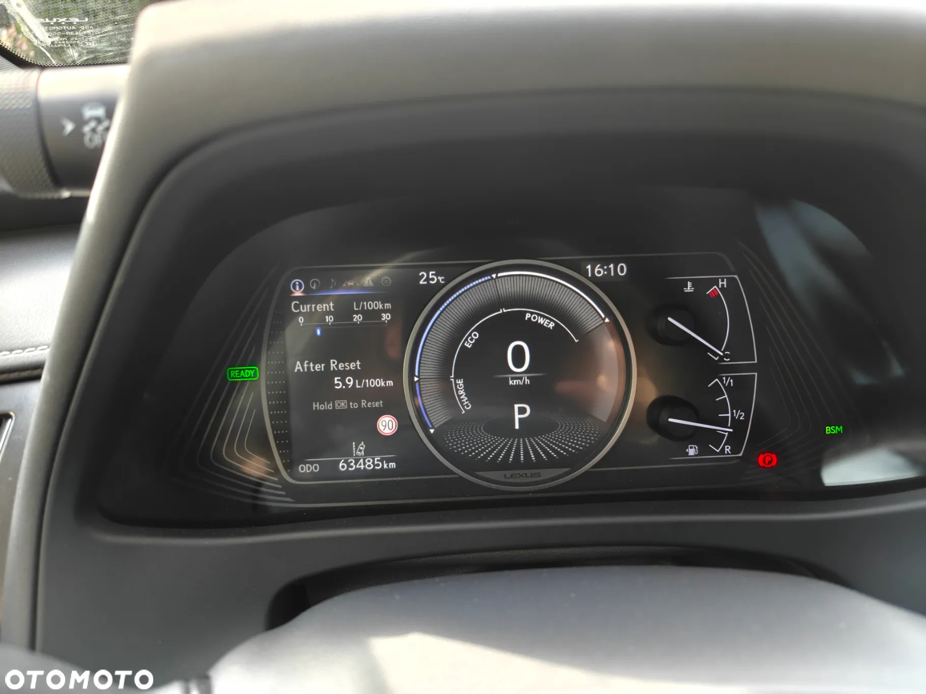Lexus UX 250h Elegance 2WD - 2