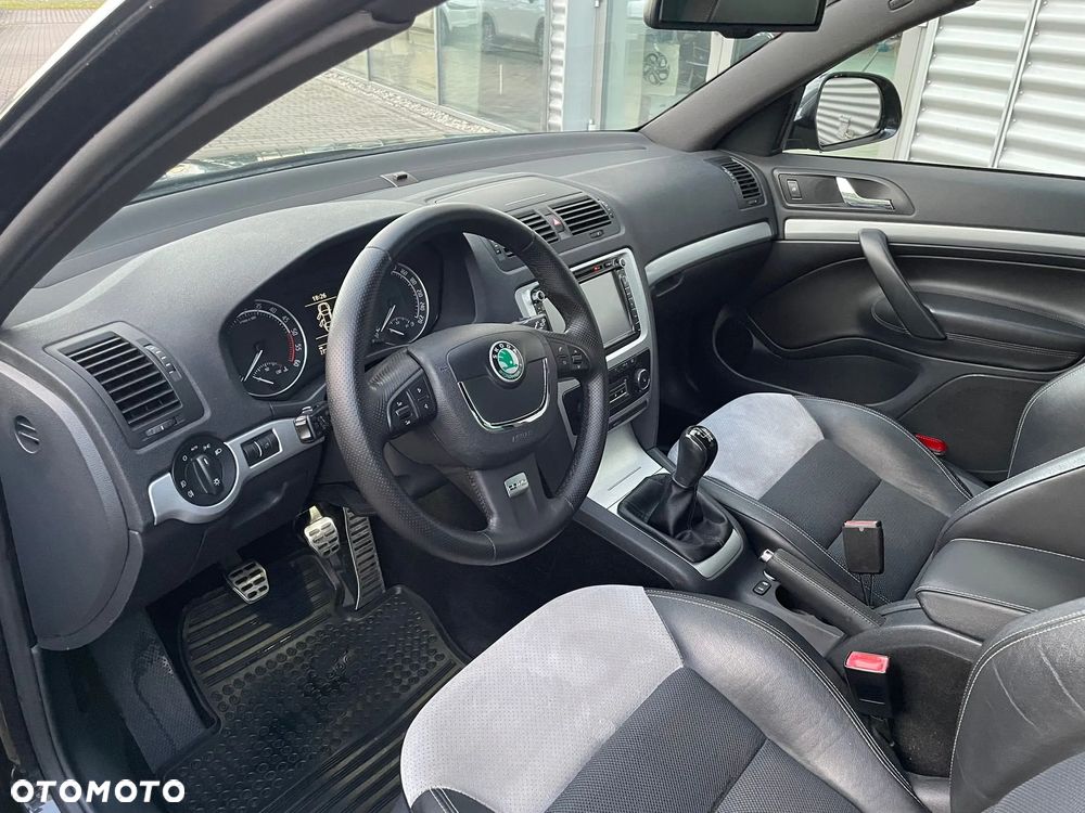 Skoda Octavia 2.0 TDI DPF RS - 8