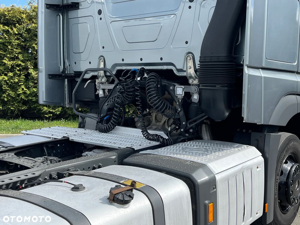 Mercedes-Benz ACTROS 1848 LS Giga Space - 9