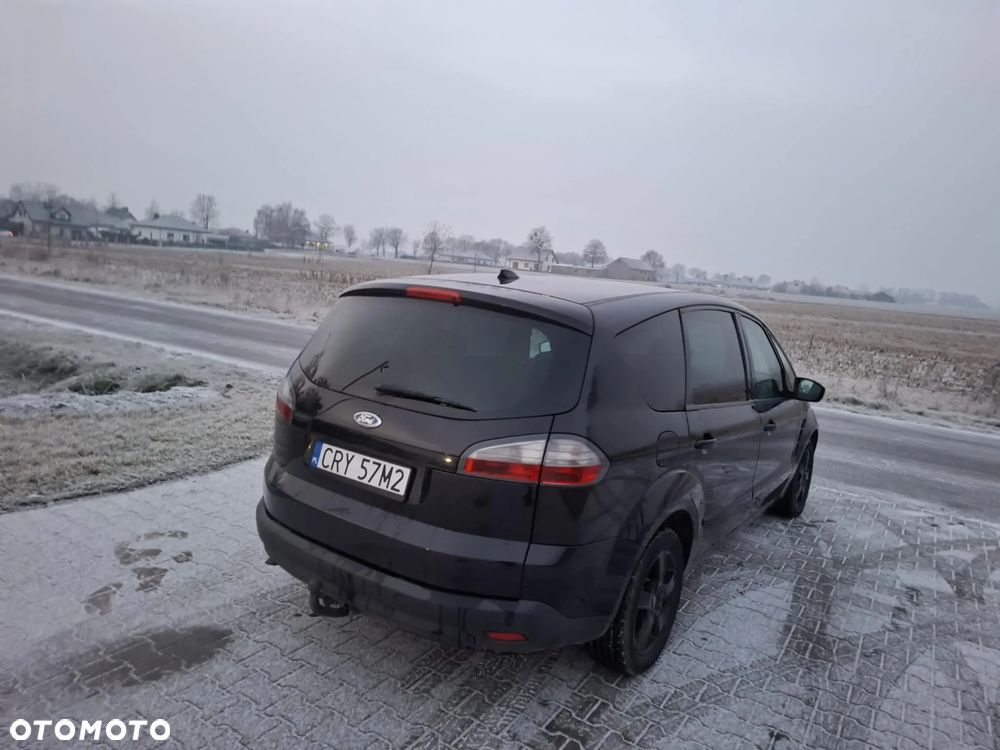 Ford S-Max - 10