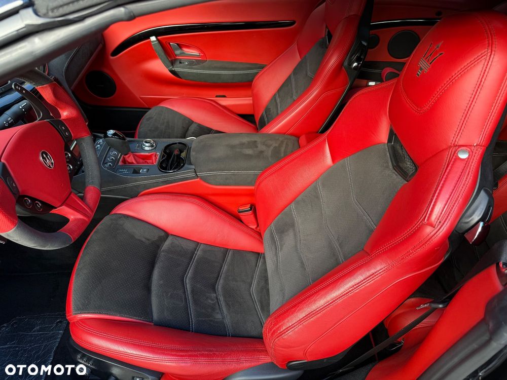 Maserati GranTurismo - 13
