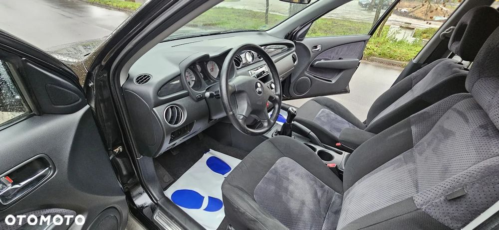 Mitsubishi Outlander 2.0 4WD Invite - 10