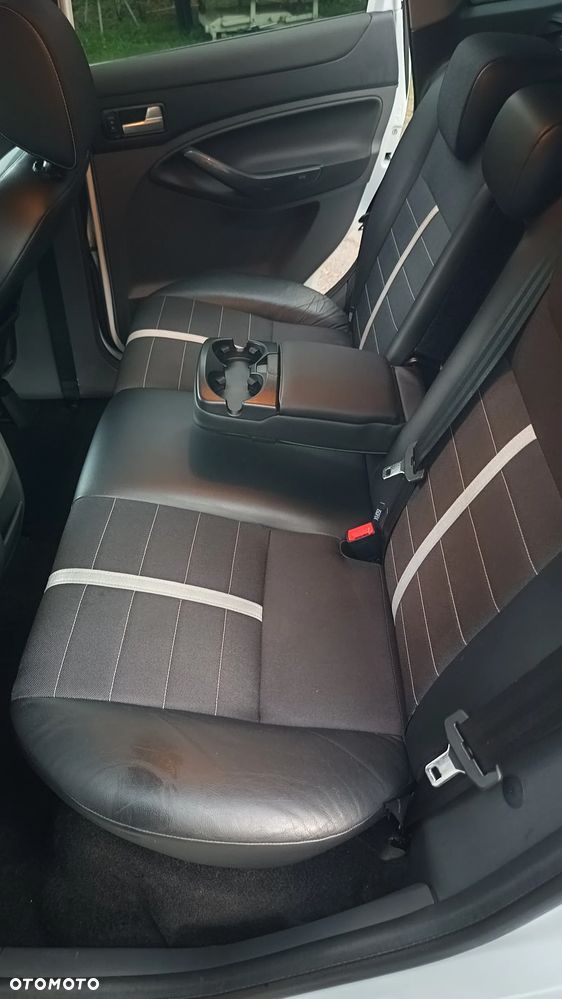Ford Kuga 2.0 TDCi 4WD Trend - 6