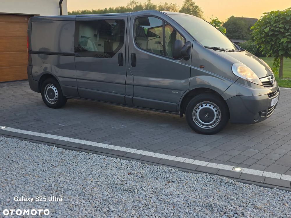 Opel Vivaro - 12