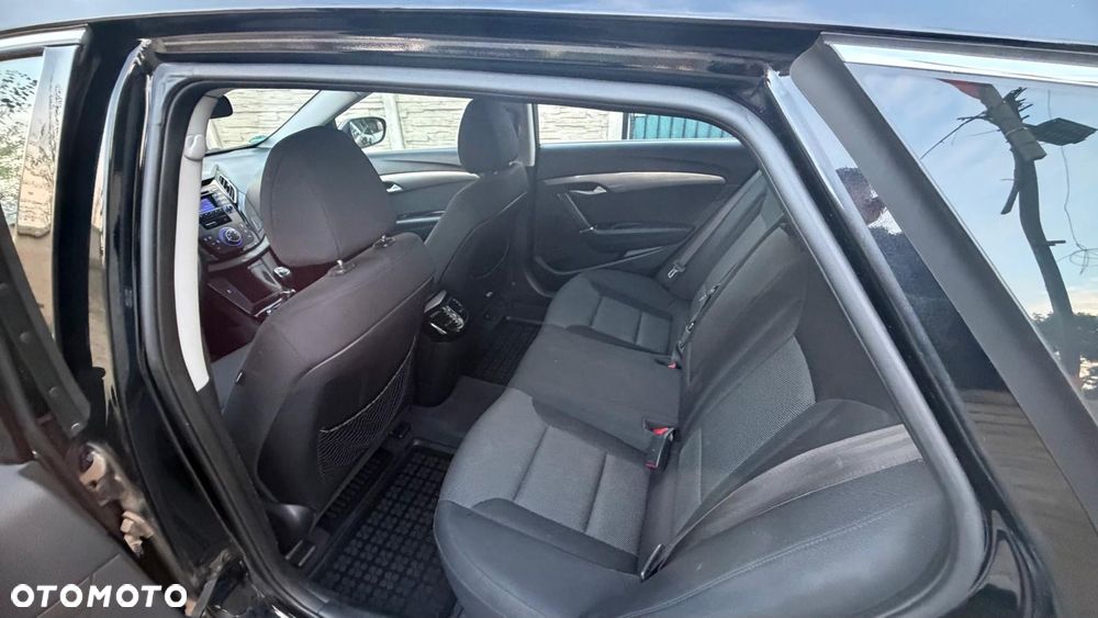 Hyundai i40 1.7 CRDi Comfort - 25