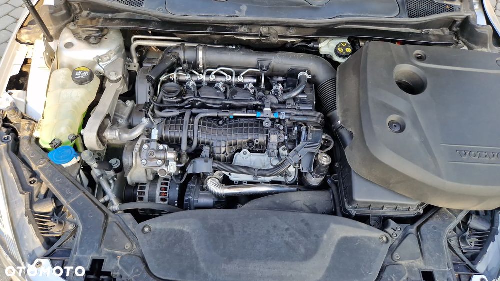 Volvo V40 D2 Kinetic - 26