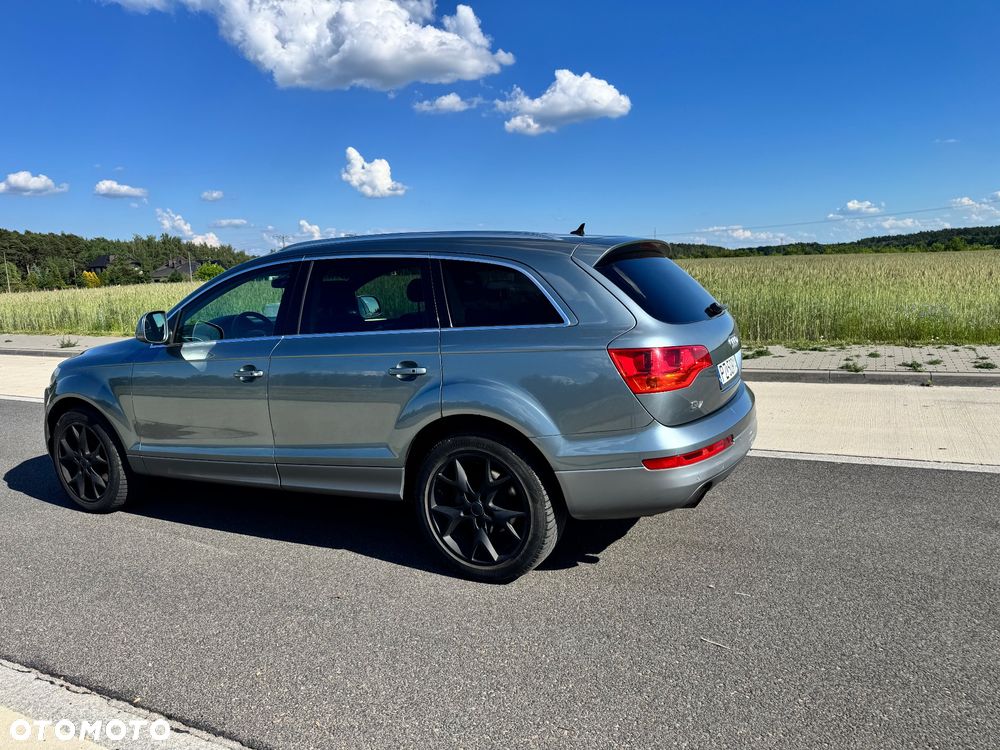 Audi Q7 - 2