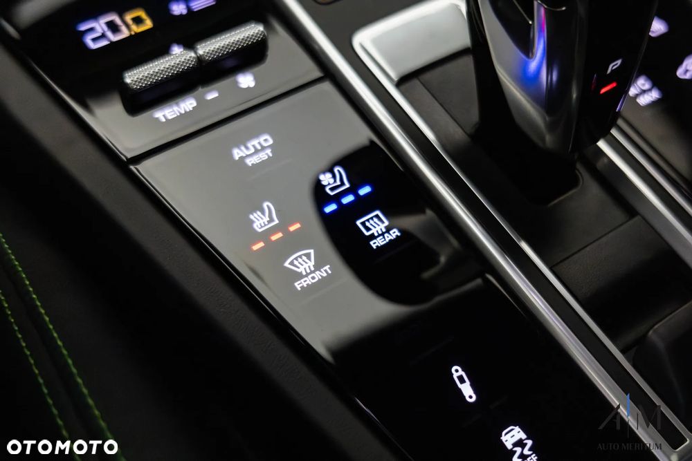 Porsche Cayenne Coupe Turbo S E-Hybrid - 27