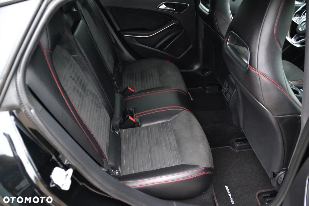 Mercedes-Benz CLA 180 d 7G-DCT AMG Line - 30