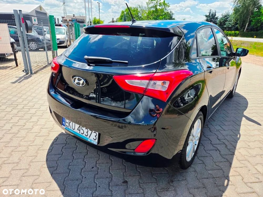 Hyundai i30 1.6 GDI Comfort - 10