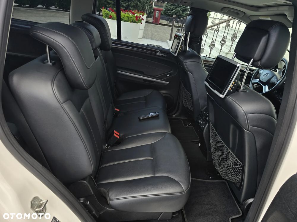 Mercedes-Benz GL 350 BlueTEC 4Matic 7G-TRONIC Grand Edition - 18