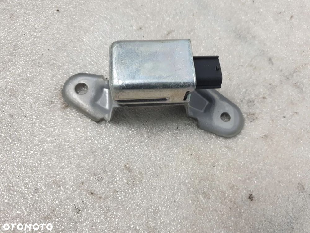 SUBARU IMPREZA GD CZUJNIK UDERZENI 98235FE110 - 2