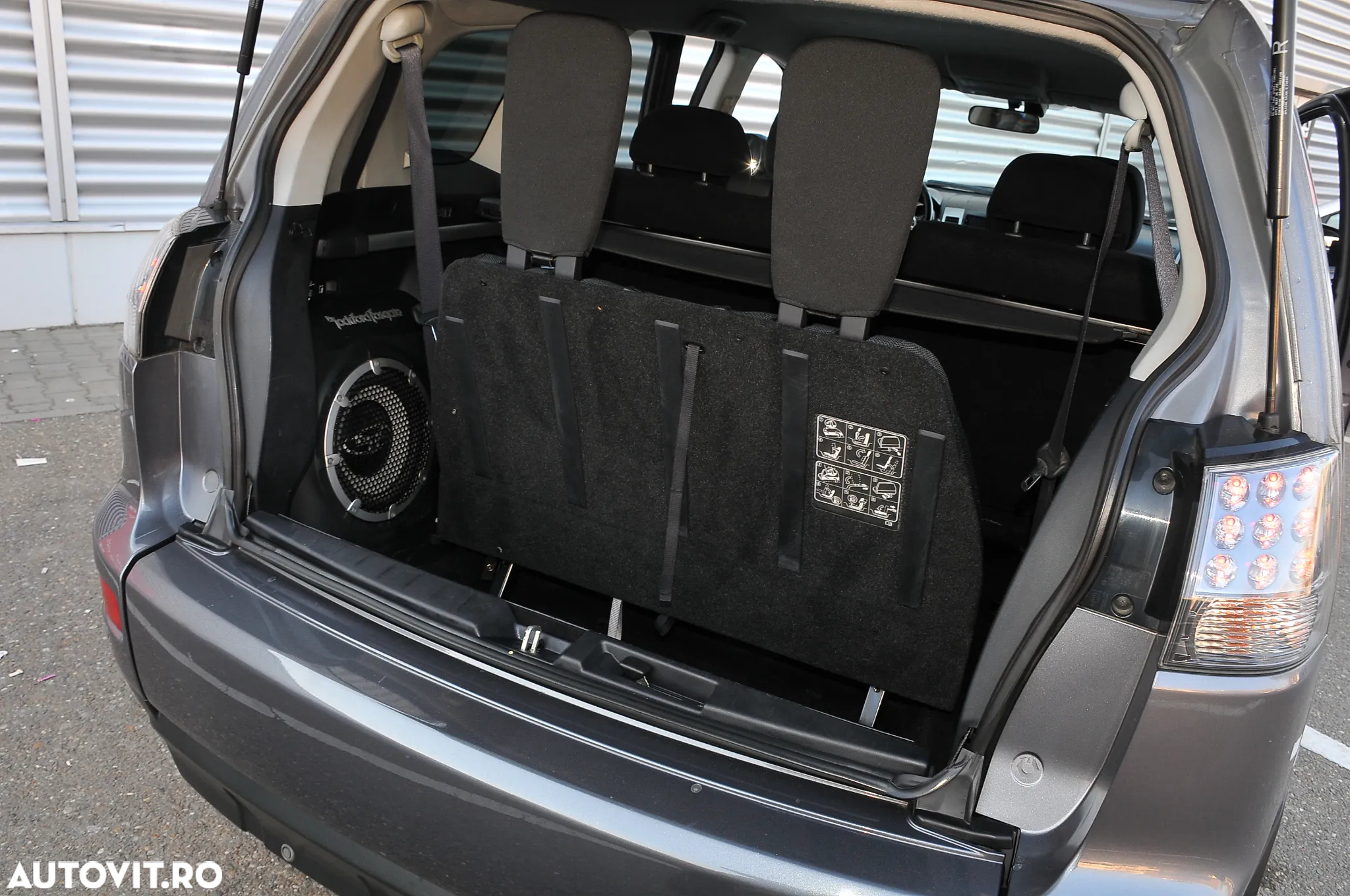 Mitsubishi Outlander 2.0 DI-D 4WD Instyle - 15