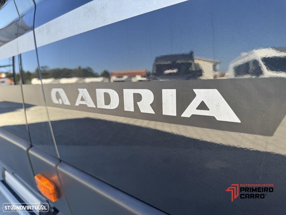 Adria Twin 640 SLB Supreme 180cv Automática - 31