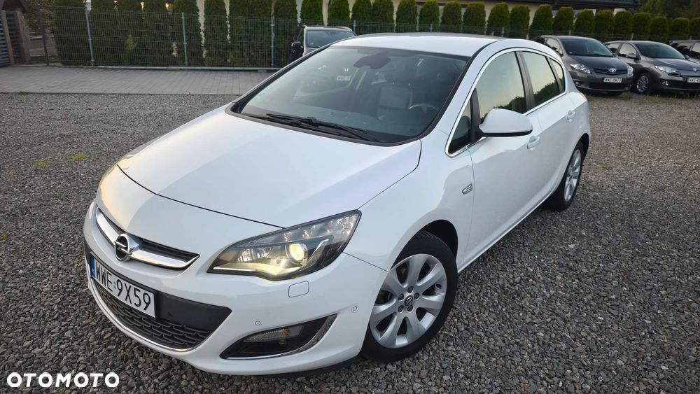 Opel Astra 1.4 T Cosmo S&S - 3