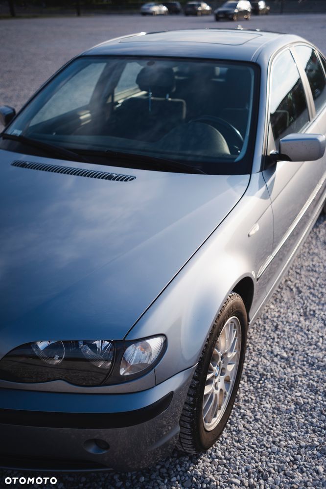 BMW Seria 3 318i - 21