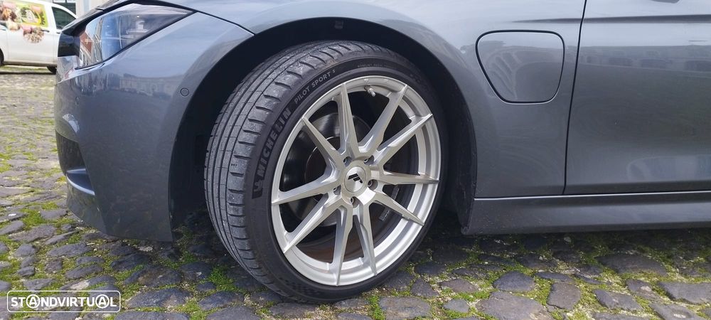 BMW 330 e iPerformance Pack M - 8