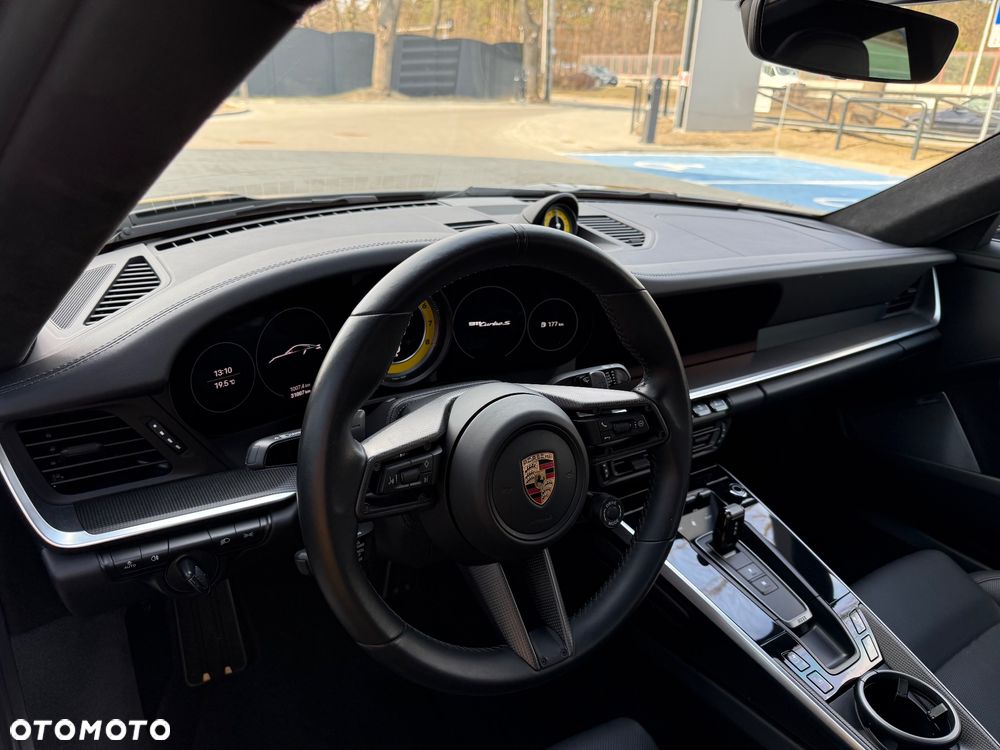 Porsche 911 Turbo S - 22