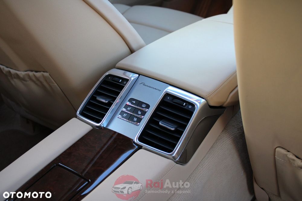 Porsche Panamera Turbo PDK - 2