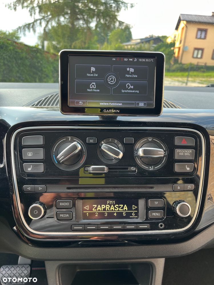 Volkswagen up! - 23