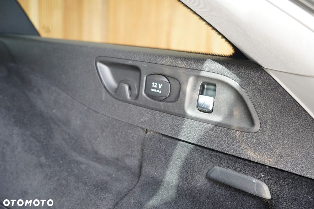 Mercedes-Benz Klasa E 220 d 9G-TRONIC - 15