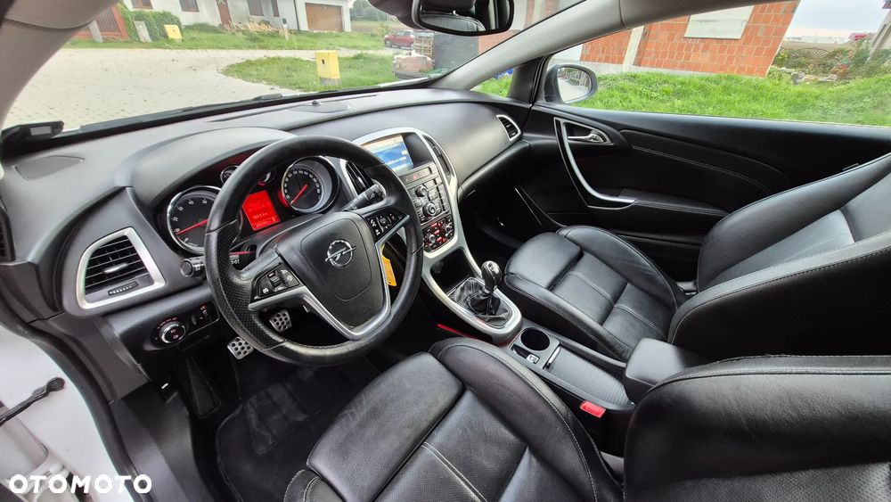 Opel Astra 1.6 Turbo Sport - 9
