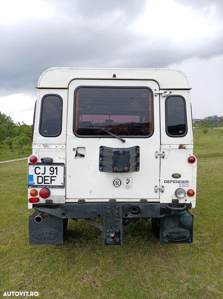 Land Rover Defender 110 County SW - 7